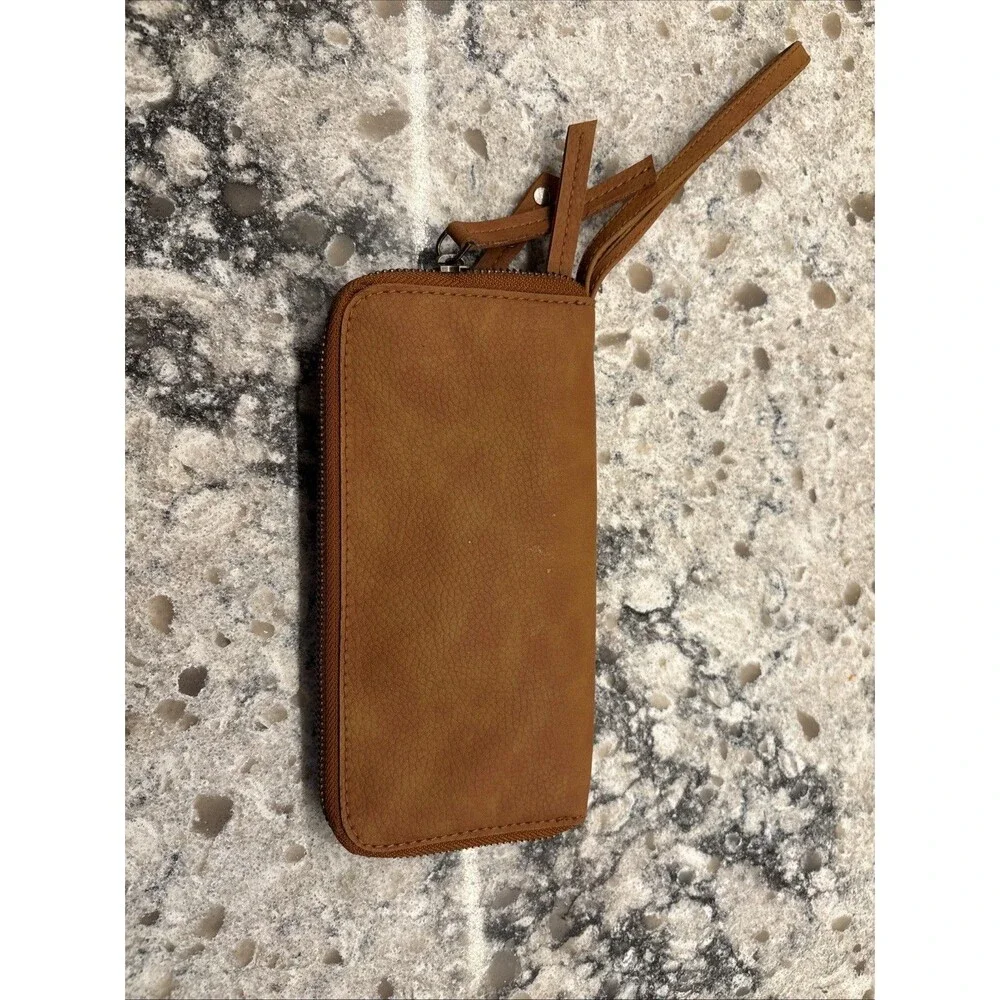 Free‎ People Vegan Leather Brown Wallet Wristlet